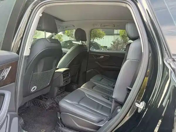 Audi Q7 2024