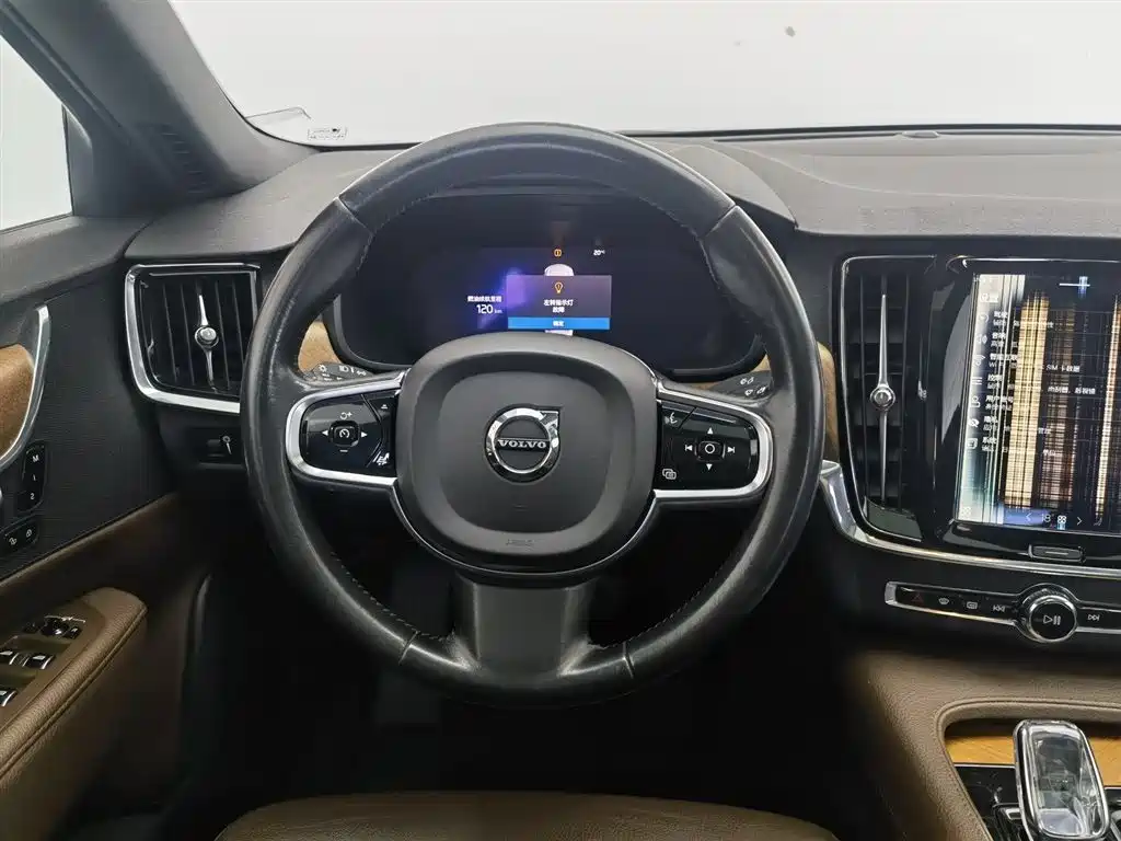 Volvo S90 2021 — фото 11