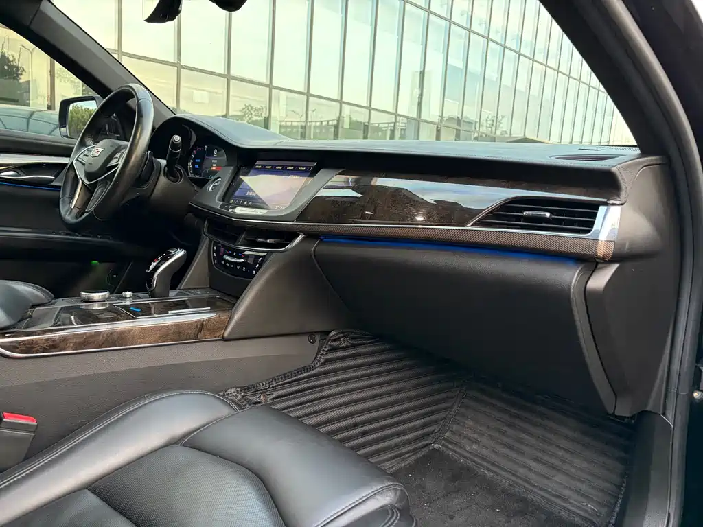 Cadillac CT6 2023 — фото 13