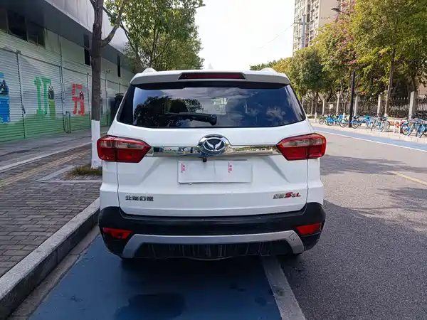 BAIC Huansu S3 2016