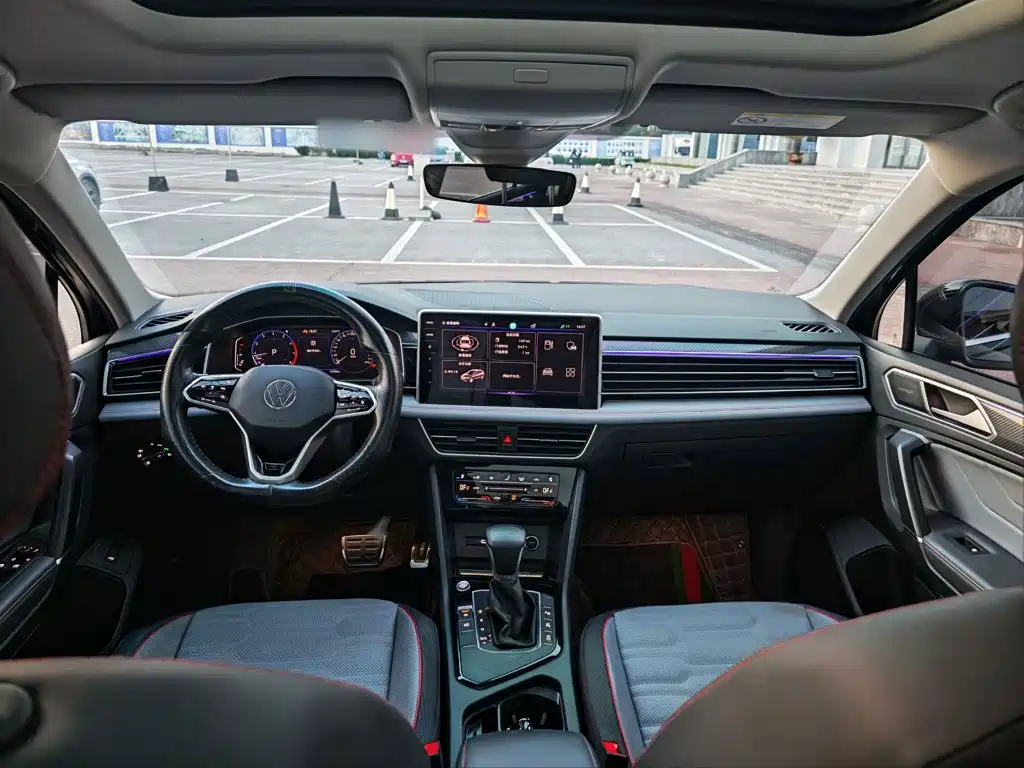 Volkswagen Tiguan L 2023 — фото 16