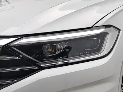 Volkswagen Sagitar 2020