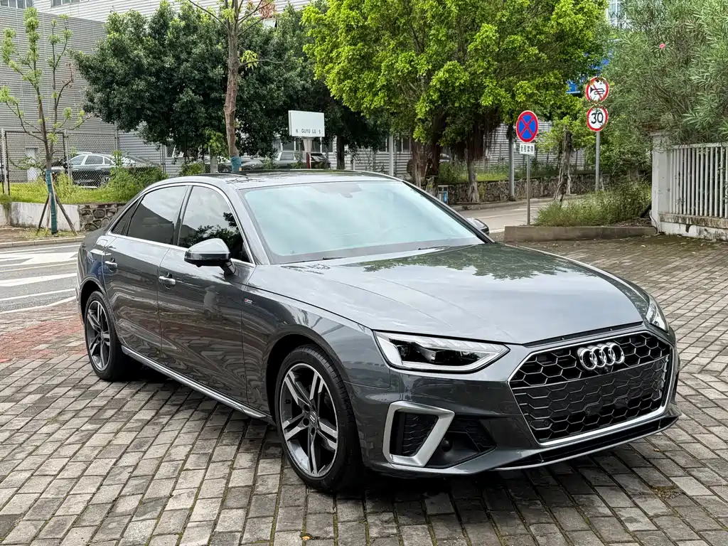 Audi A4L 2021