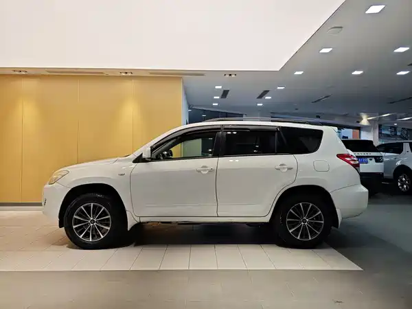 Toyota RAV4 2009