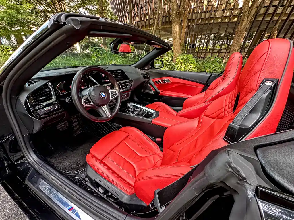 BMW Z4 2021 — фото 10