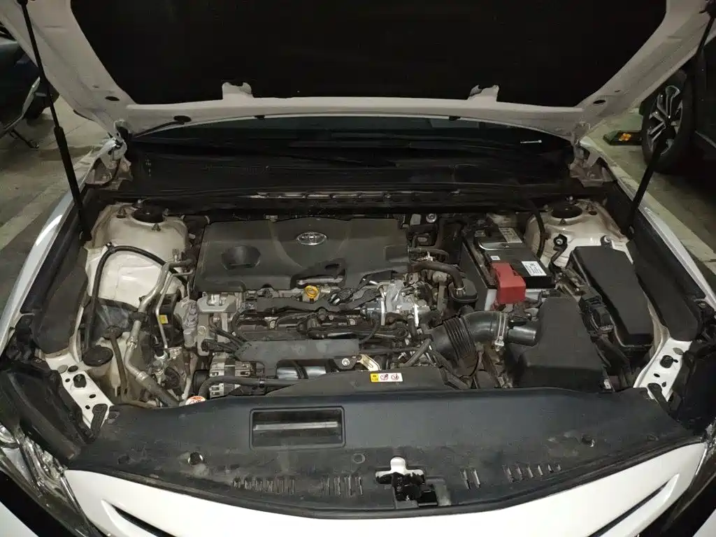 Toyota Camry 2019 — фото 11