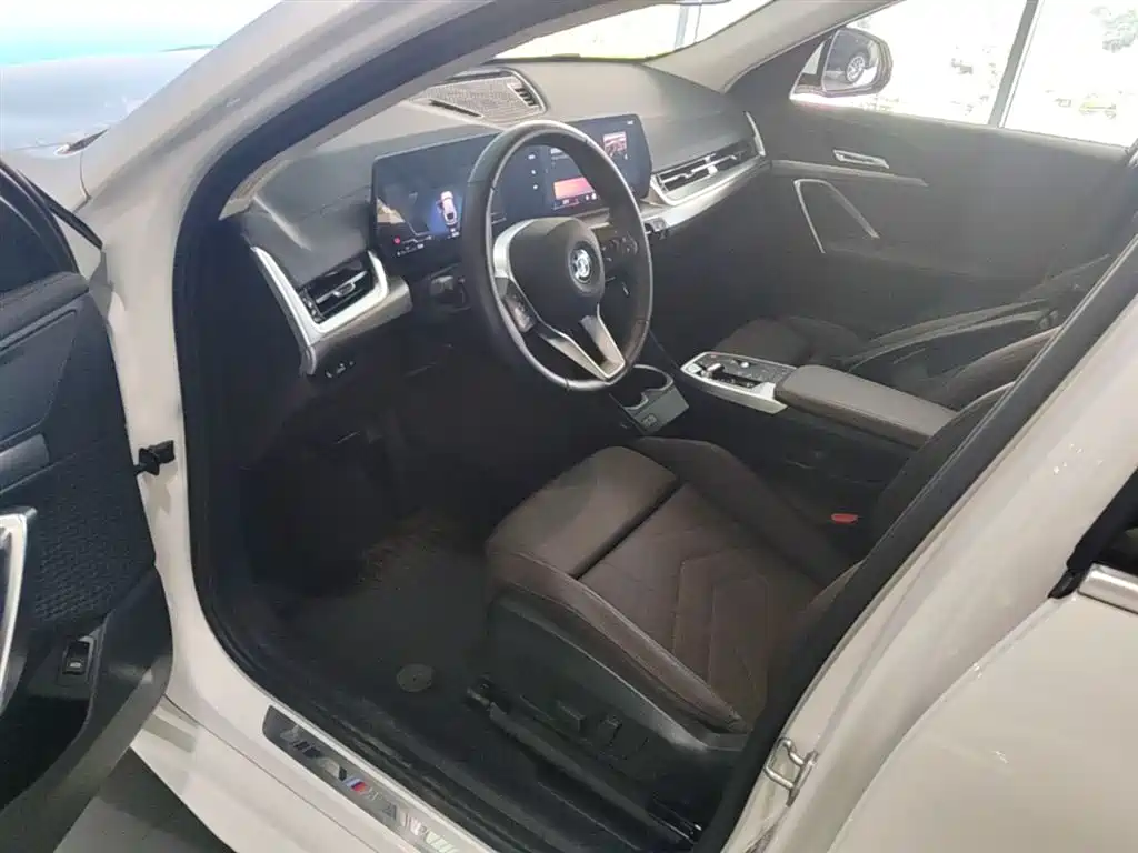 BMW X2 2025 — фото 23