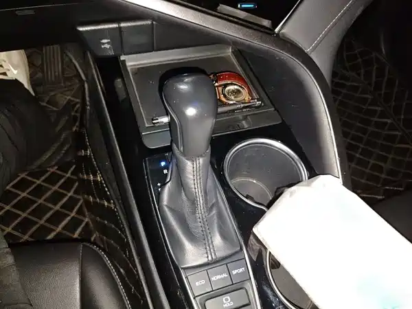 Toyota Camry 2019