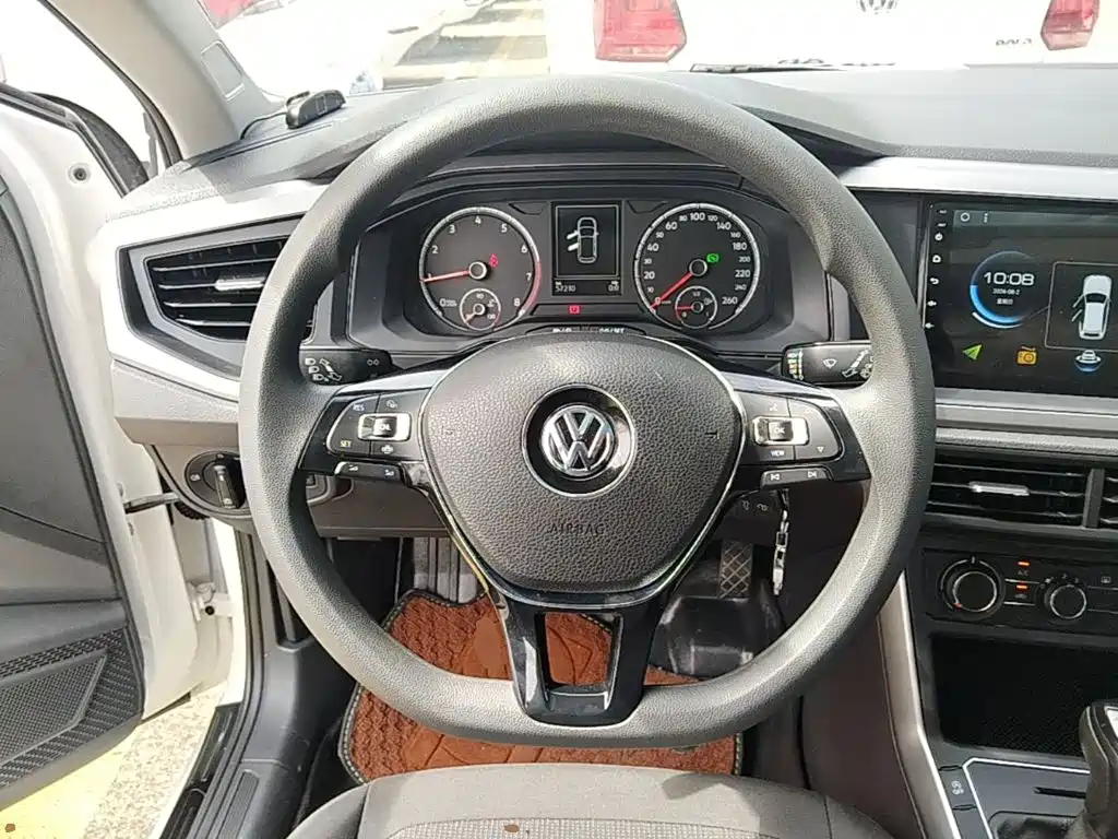 Volkswagen Polo 2019 — фото 11