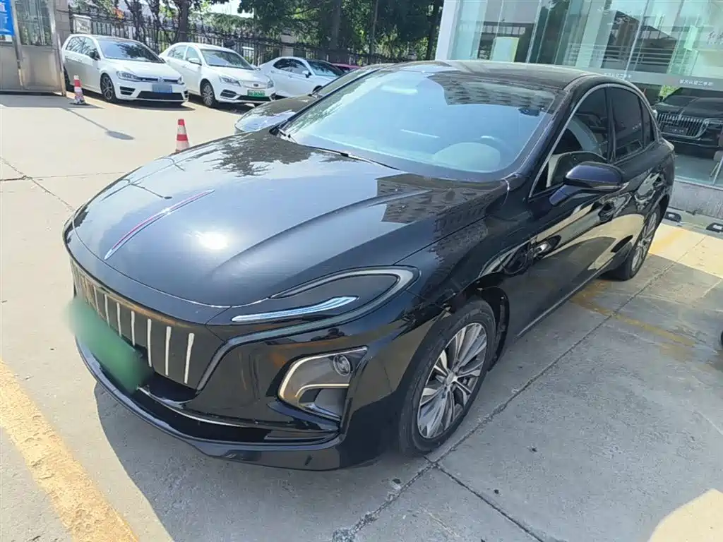 Hongqi E-QM5 2023 — фото 1