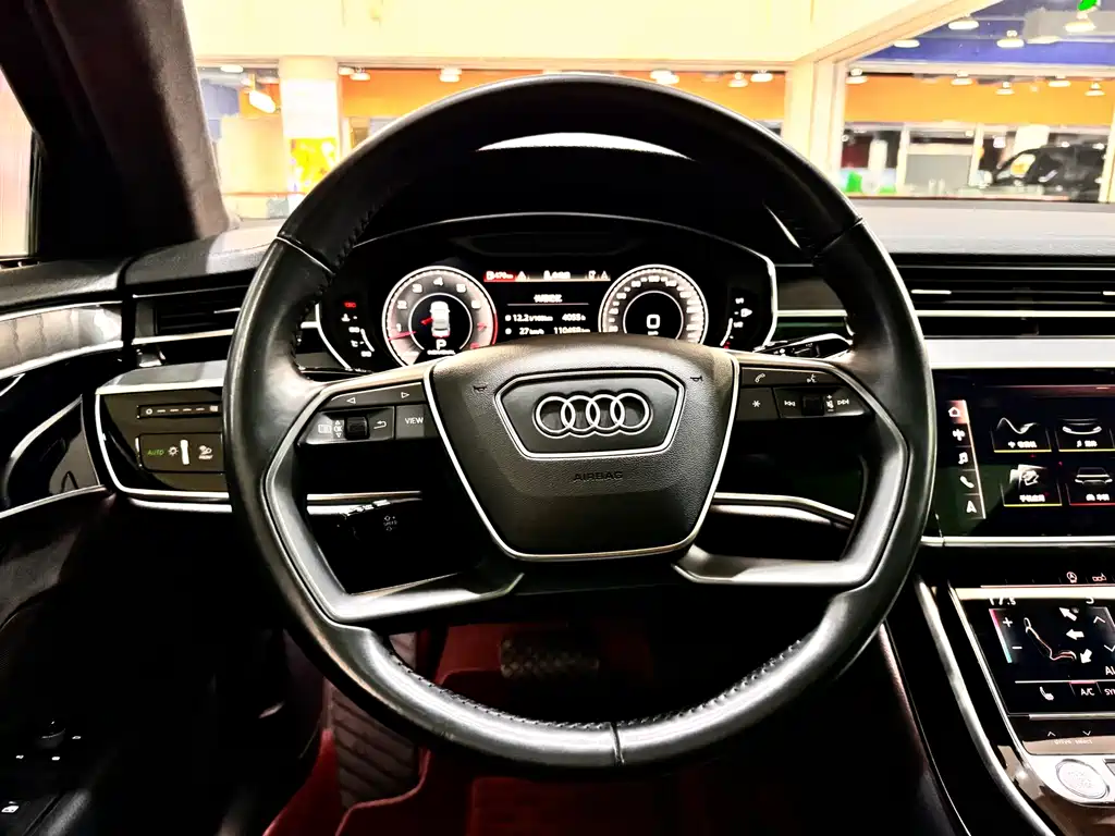 Audi A8 2019 — фото 17