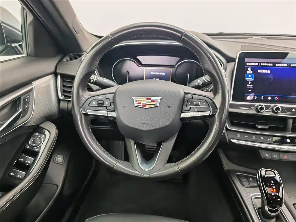 Cadillac CT5 2021 — фото 11