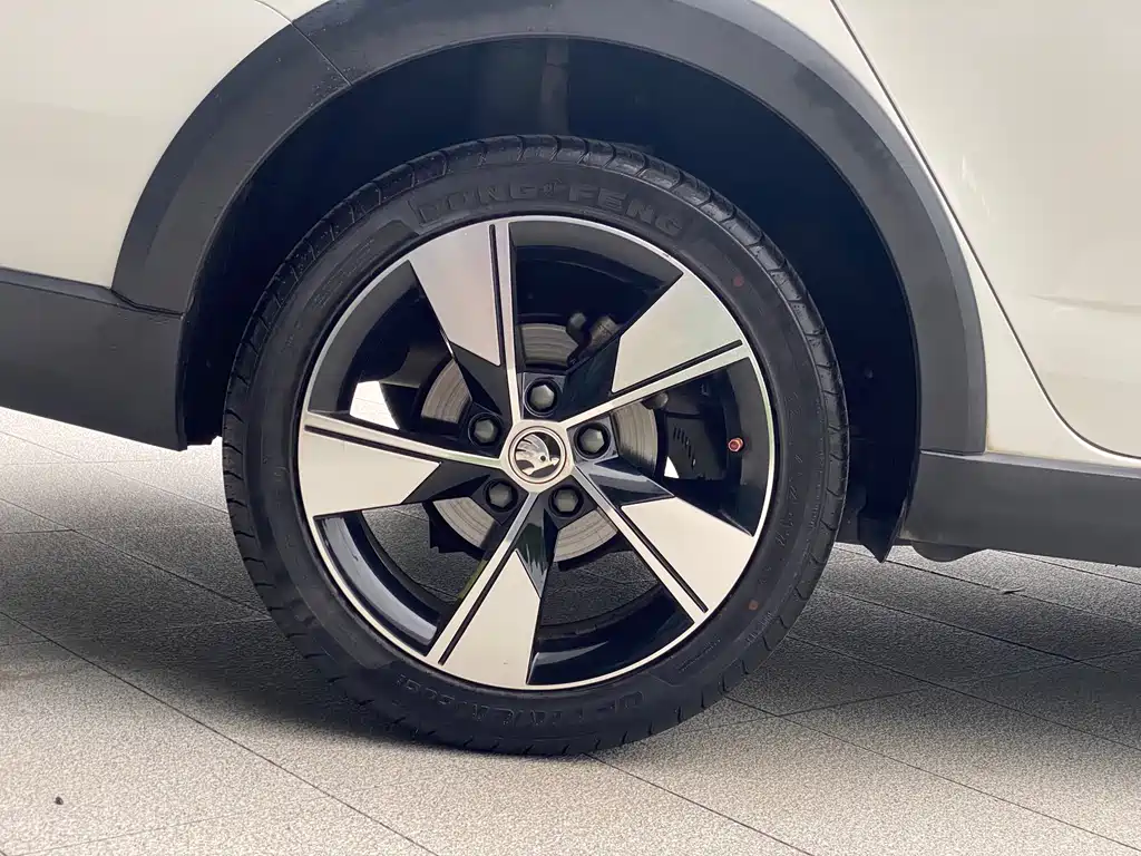 Skoda Octavia 2020 — фото 17
