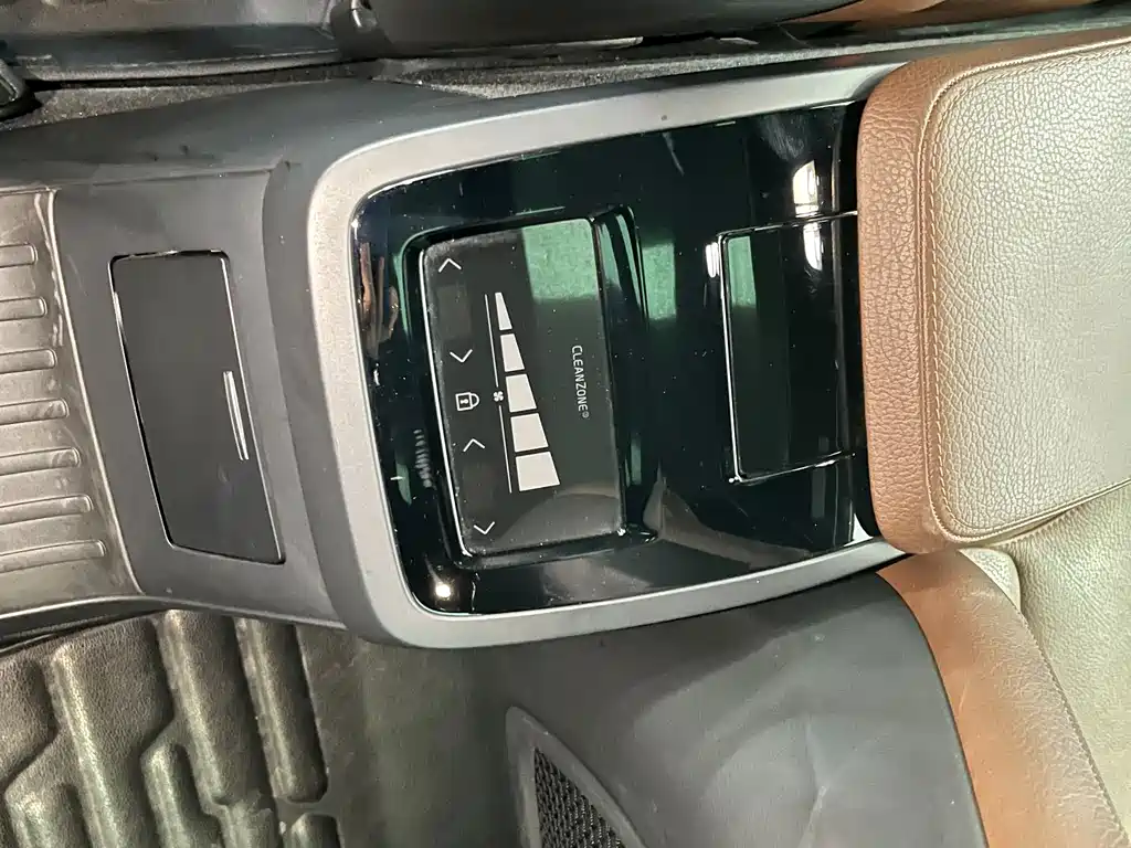 Volvo S90 PHEV 2021 — фото 12