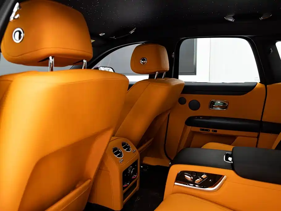 Rolls-Royce Ghost 2023 — фото 12