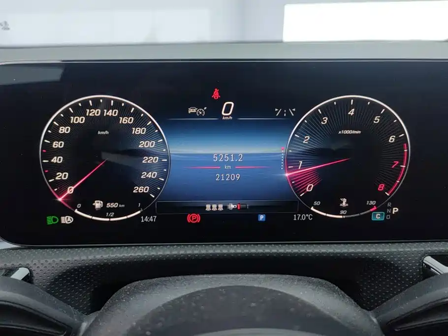 Mercedes-Benz A-Class 2023 — фото 14