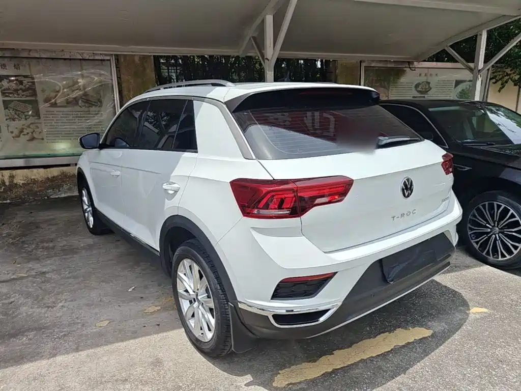 Volkswagen T-Roc 2023 — фото 5