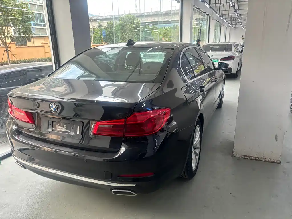 BMW 5 Series 2020