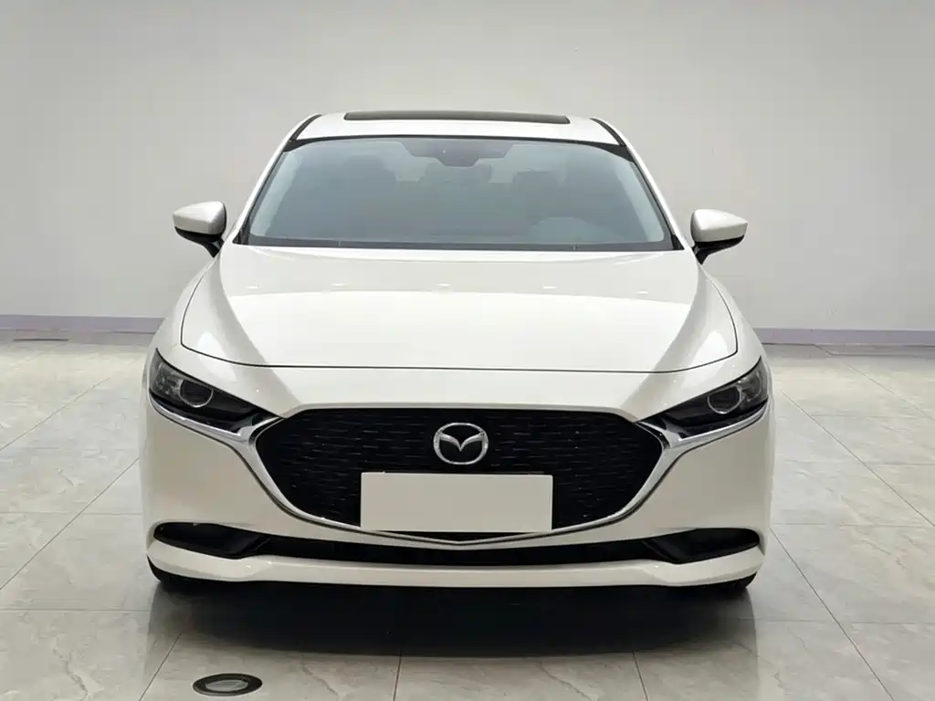Mazda 3 Axela 2024