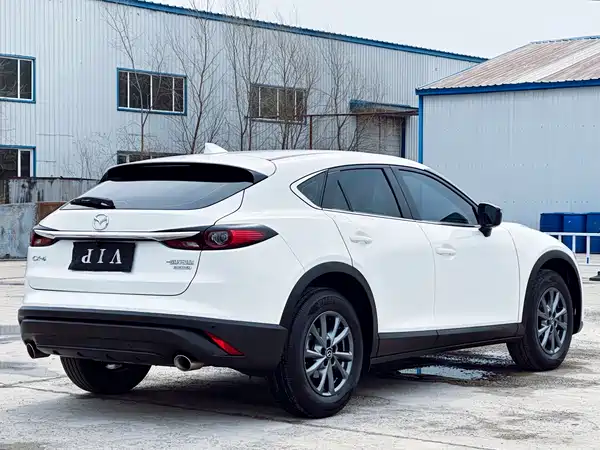 Mazda CX-4 2023