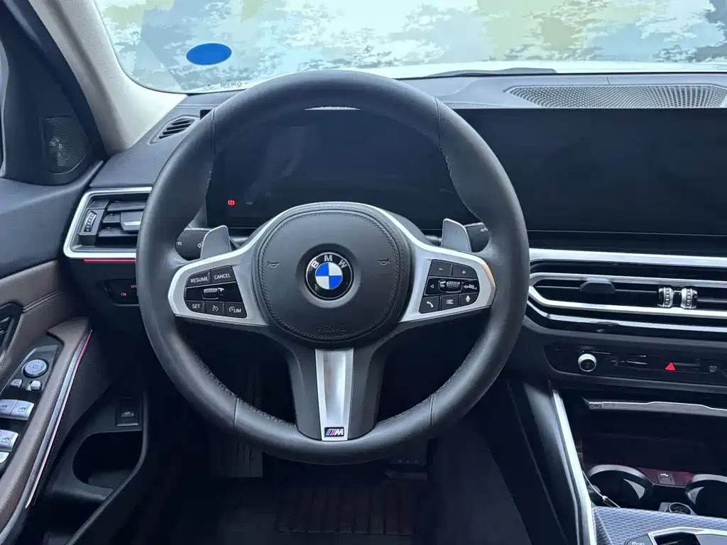 BMW 3 Series 2023 — фото 15