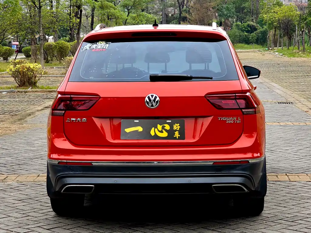 Volkswagen Tiguan L 2017 — фото 9