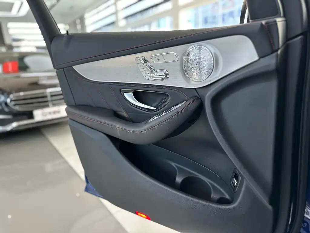 Mercedes-Benz GLC AMG 2019 — фото 8