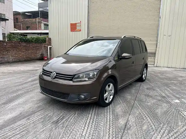 Volkswagen Touran 2011