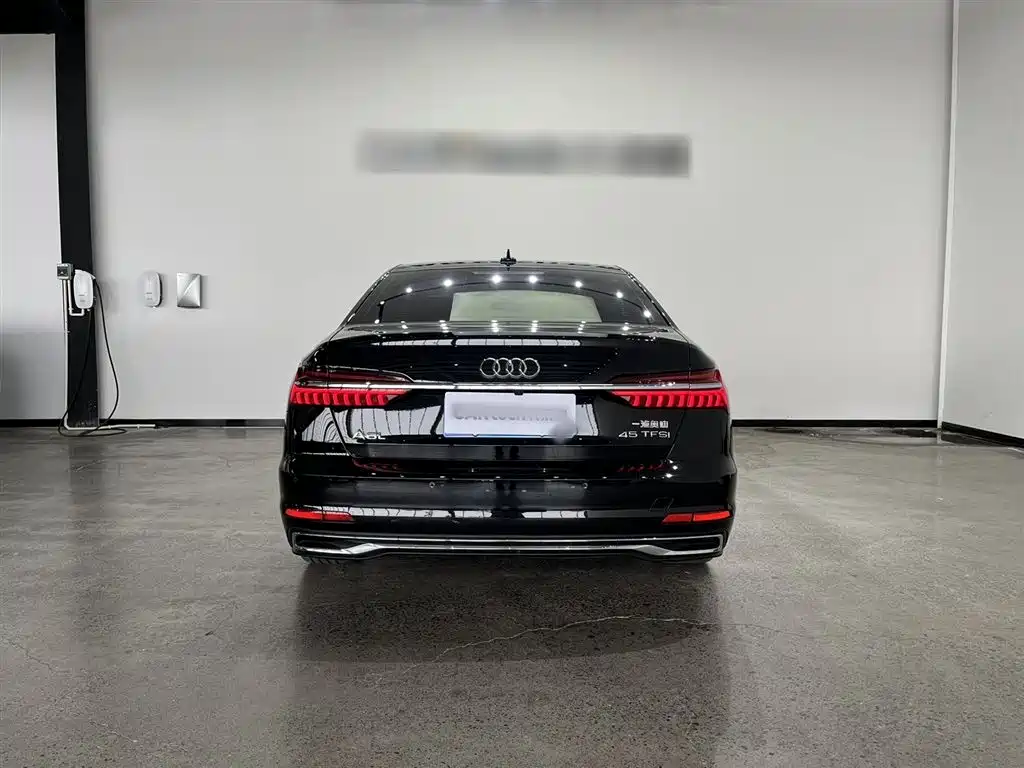 Audi A6L 2023 — фото 8
