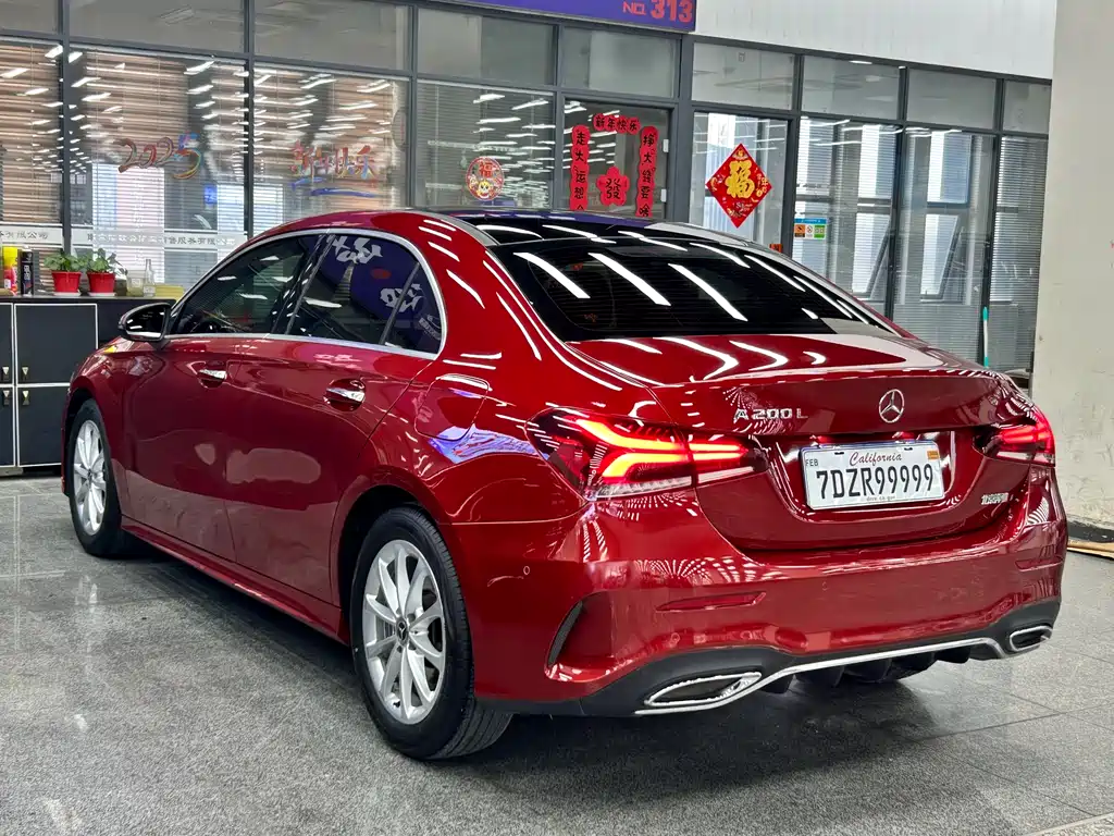 Mercedes-Benz A-Class 2019 — фото 14