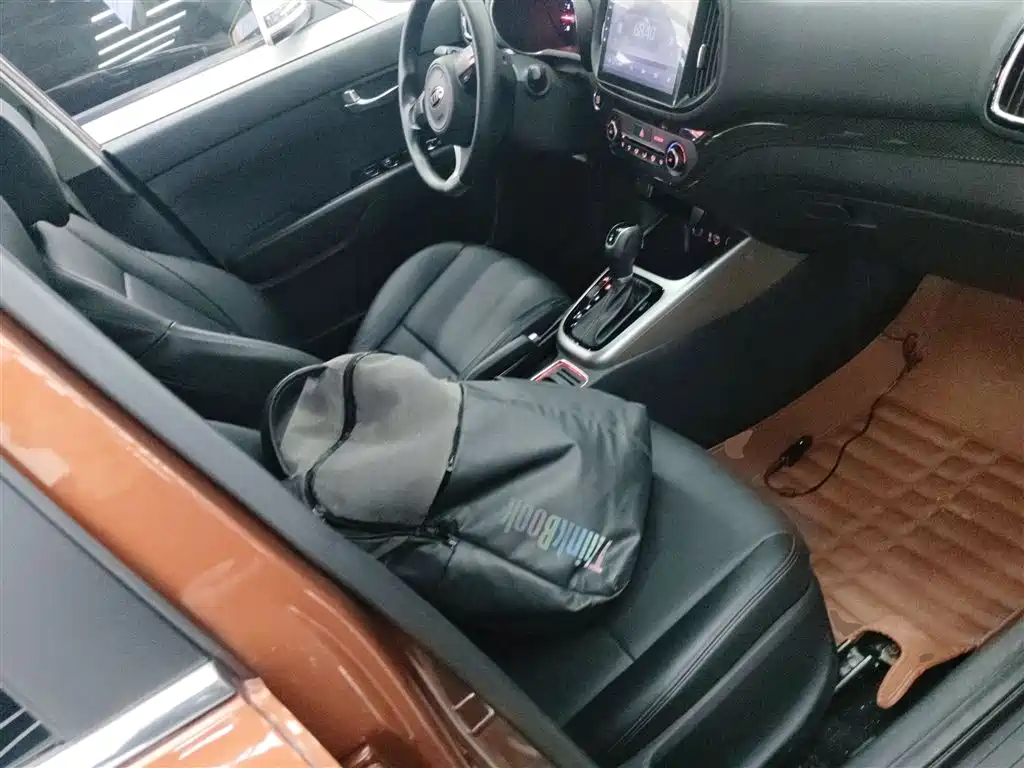 Kia KX3 2015 — фото 20