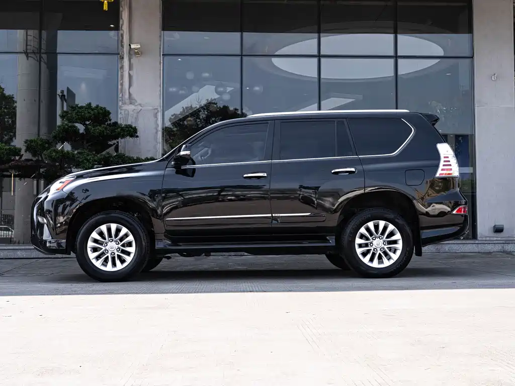 Lexus GX 2013 — фото 4