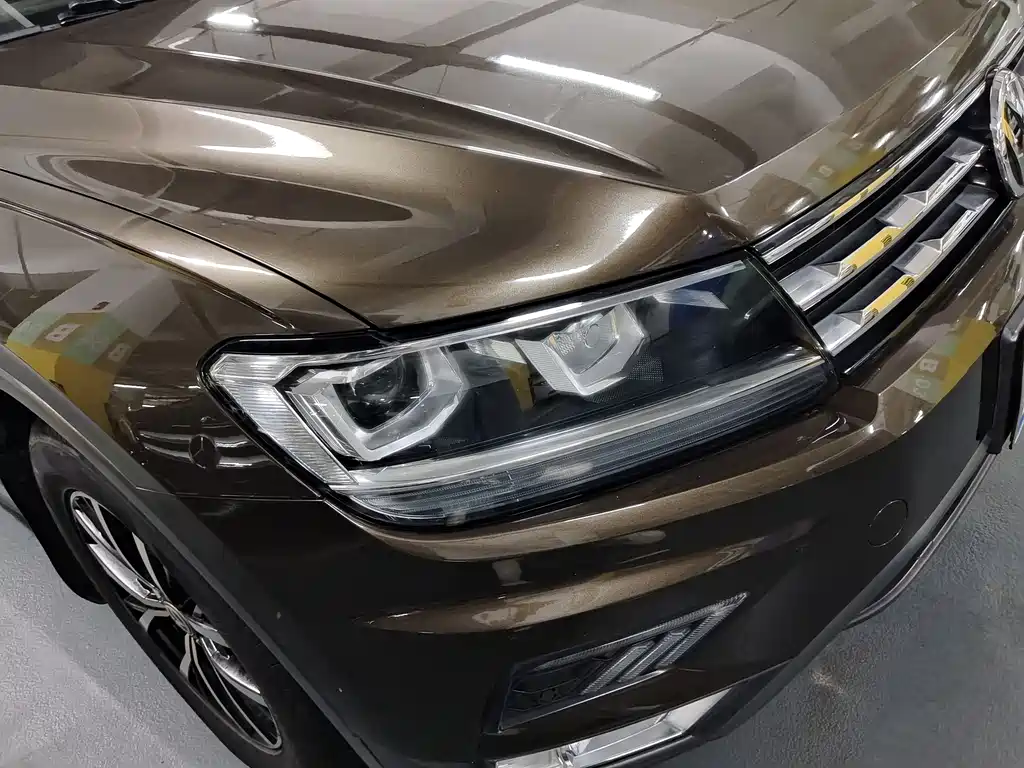 Volkswagen Tiguan L 2017 — фото 14