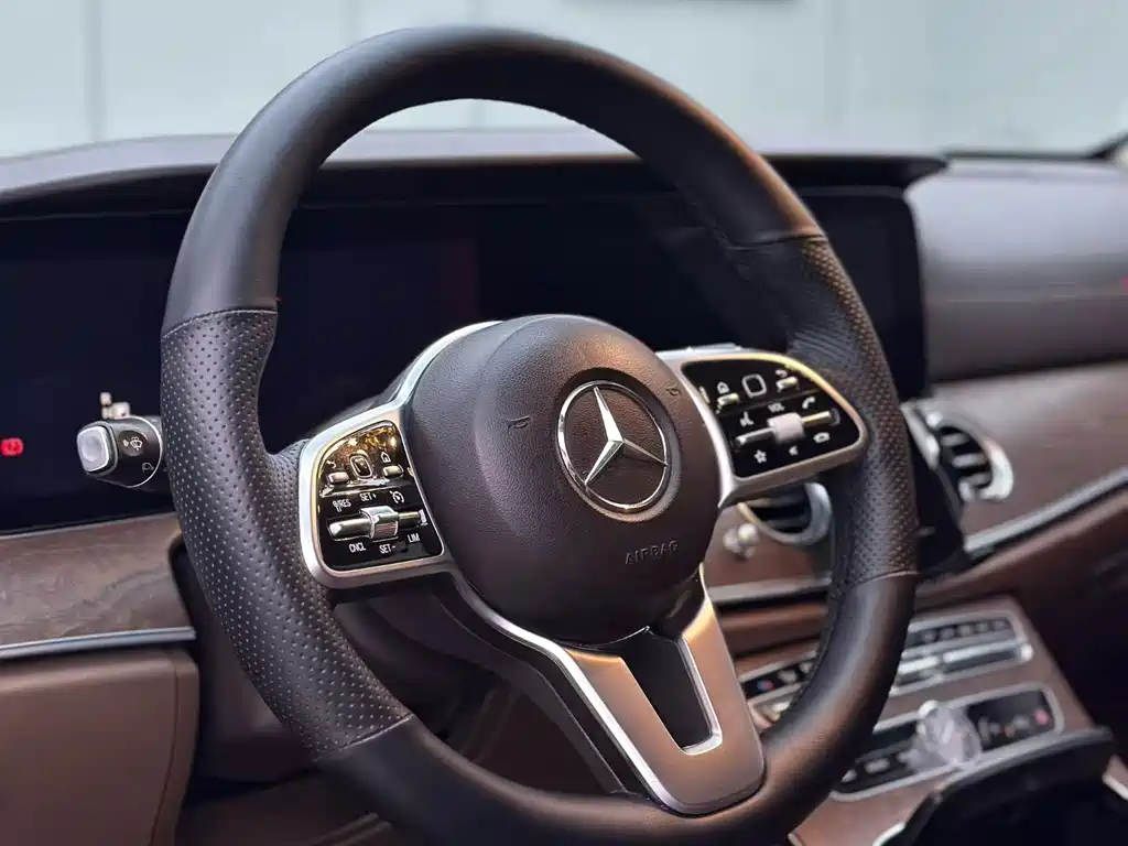 Mercedes-Benz E-Class 2019 — фото 7