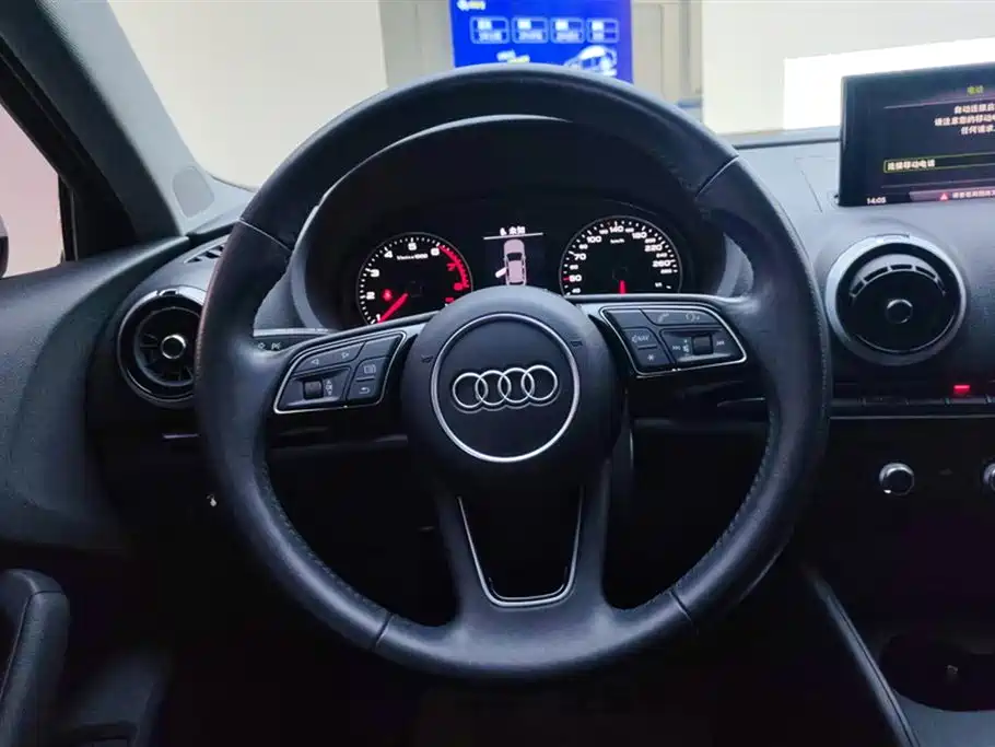 Audi A3 2019 — фото 15