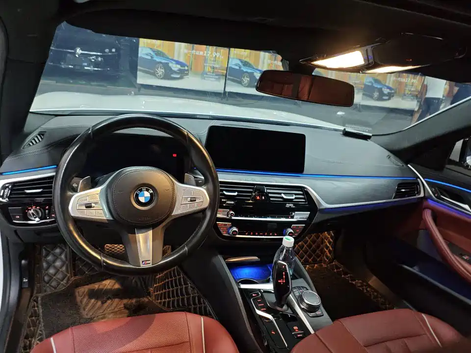 BMW 5 Series 2023