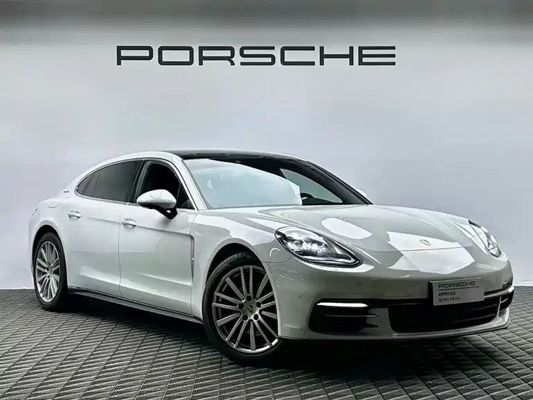 Porsche Panamera 2018 — фото 3