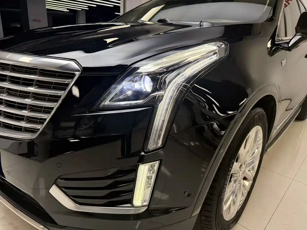 Cadillac XT5 2017 — фото 4