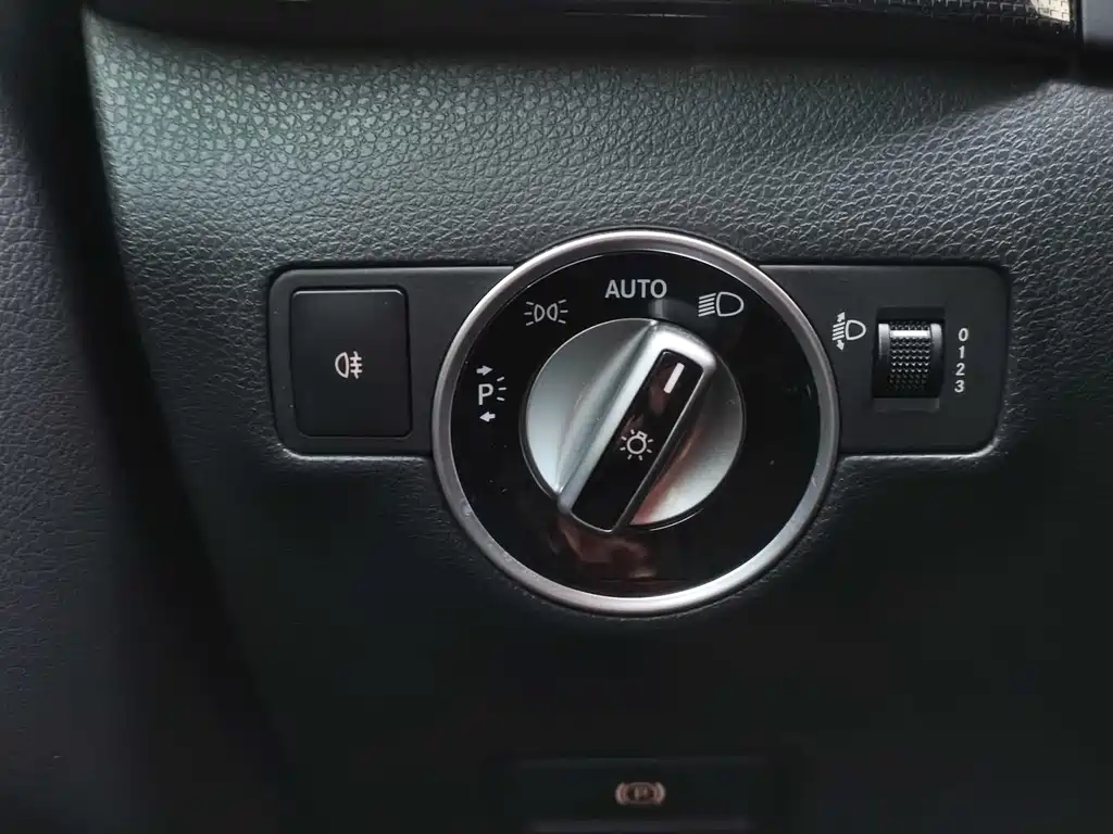 Mercedes-Benz B-Class 2014 — фото 18