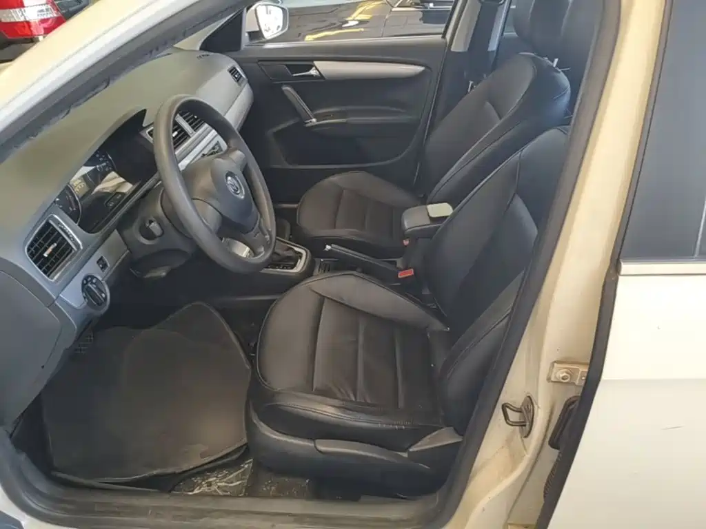 Volkswagen Gran Lavida 2015 — фото 15