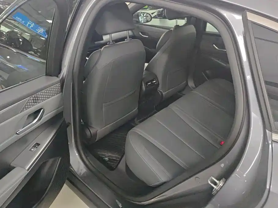 BYD Qin PLUS 2025 — фото 11
