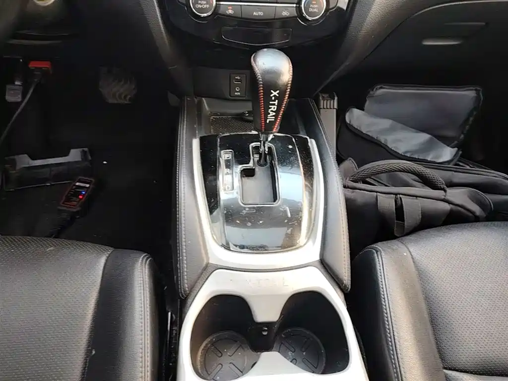 Nissan X-Trail 2016 — фото 14