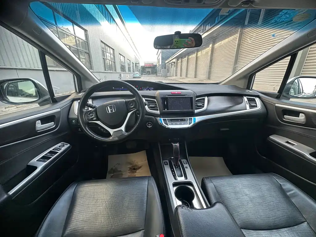 Honda Jade 2016 — фото 10