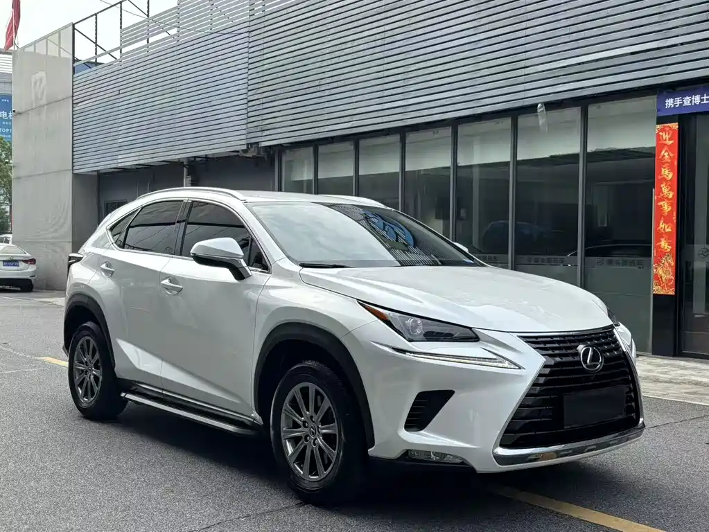 Lexus NX 2021 — фото 4