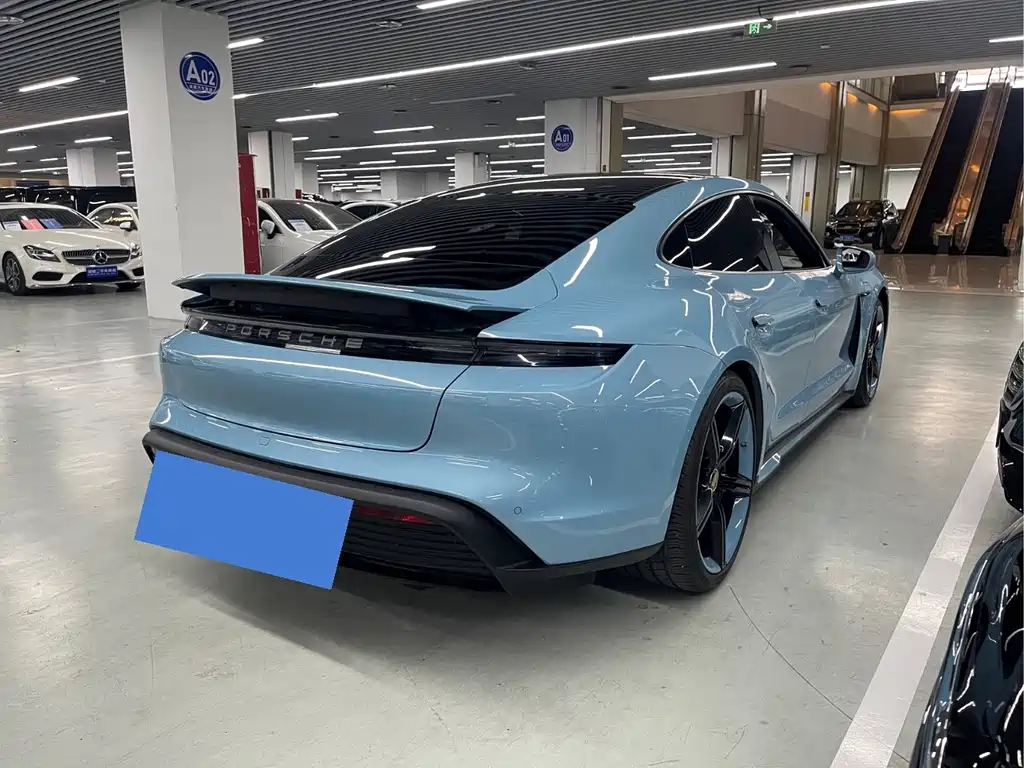 Porsche Taycan 2020 — фото 19