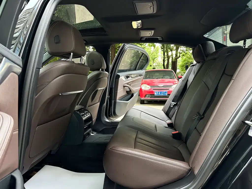 BMW 5 Series 2019