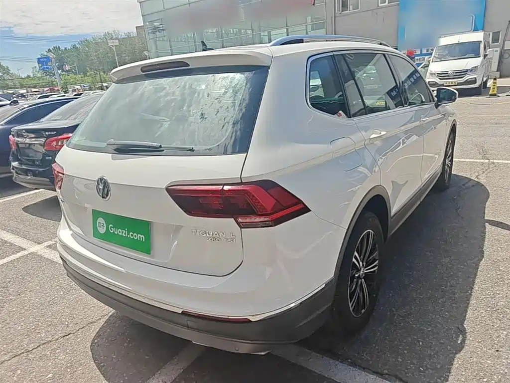 Volkswagen Tiguan L 2017 — фото 7