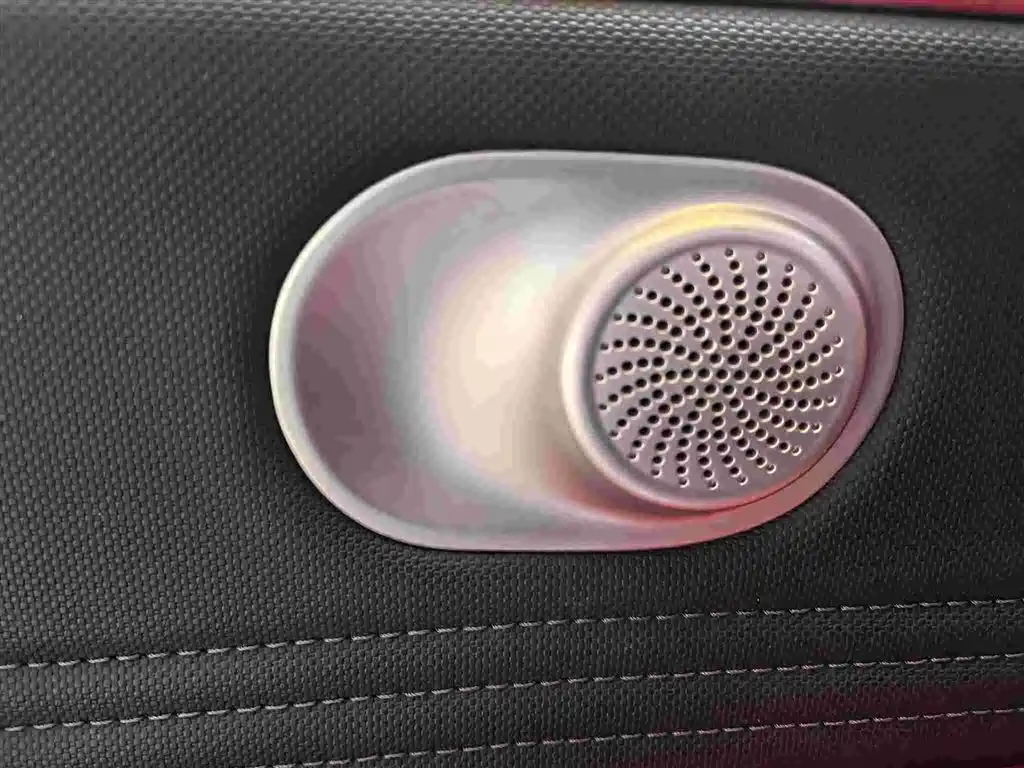 Hyundai Elantra 2023 — фото 15