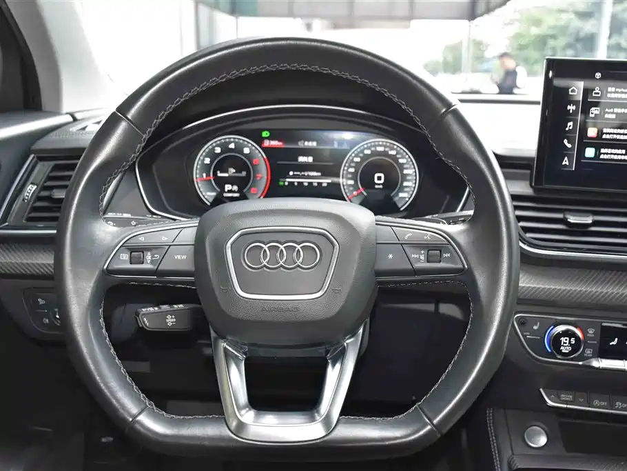 Audi Q5L 2021 — фото 16