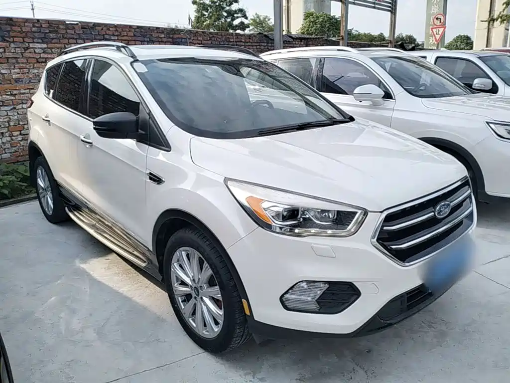 Ford Kuga 2017 — фото 4